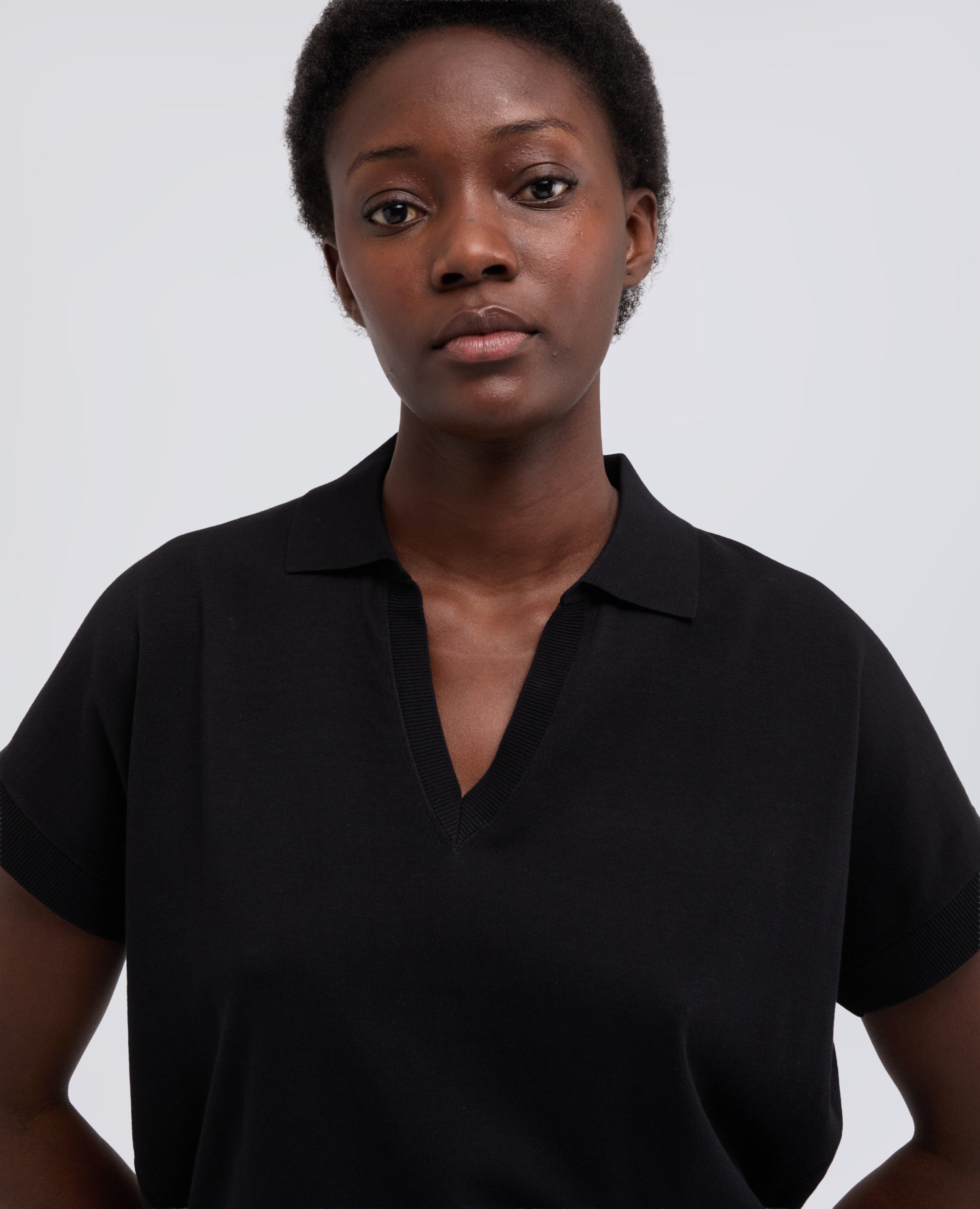 MAGLIA SCOLLO A V CON COLLETTO IN FILATO DI PURO COTONE-NERO-BLACK-NEGRO-SCHWARZ-NOIR